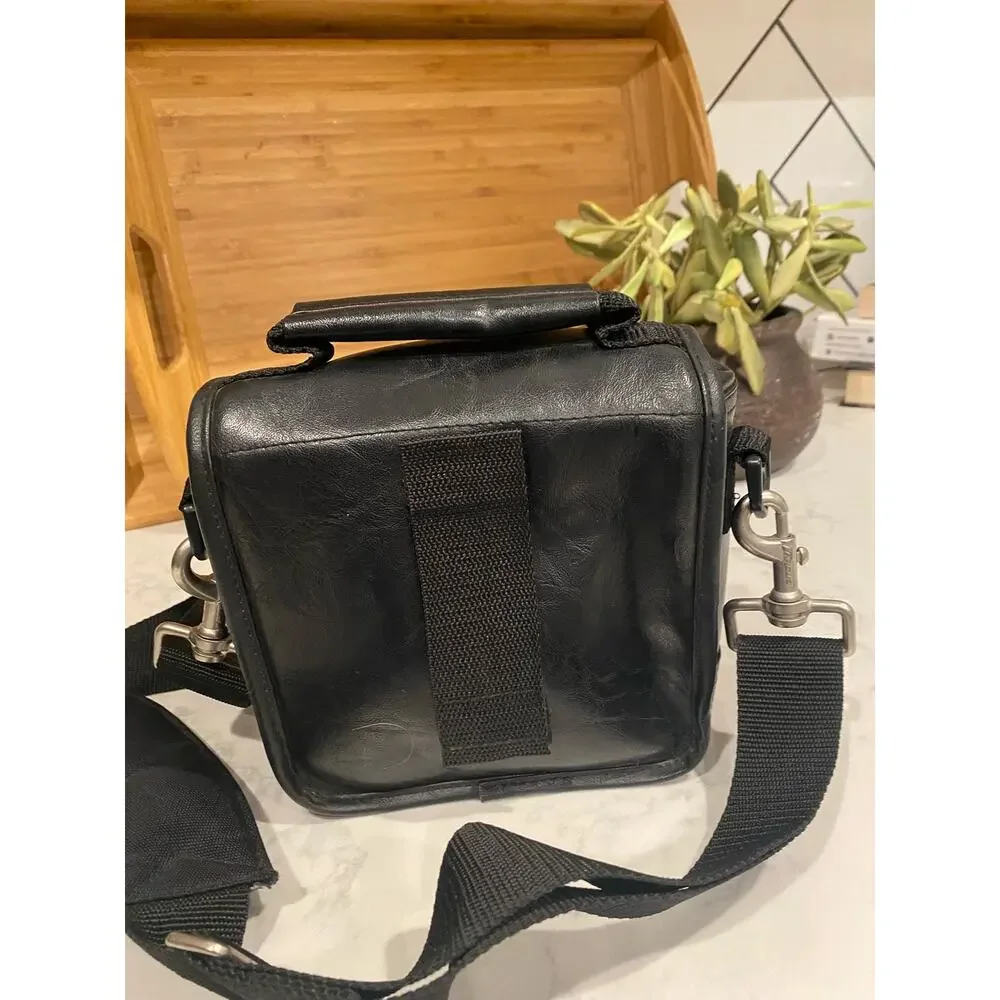 Lenmar faux leather shoulder camera bag hand held or shoulder strap vintage?